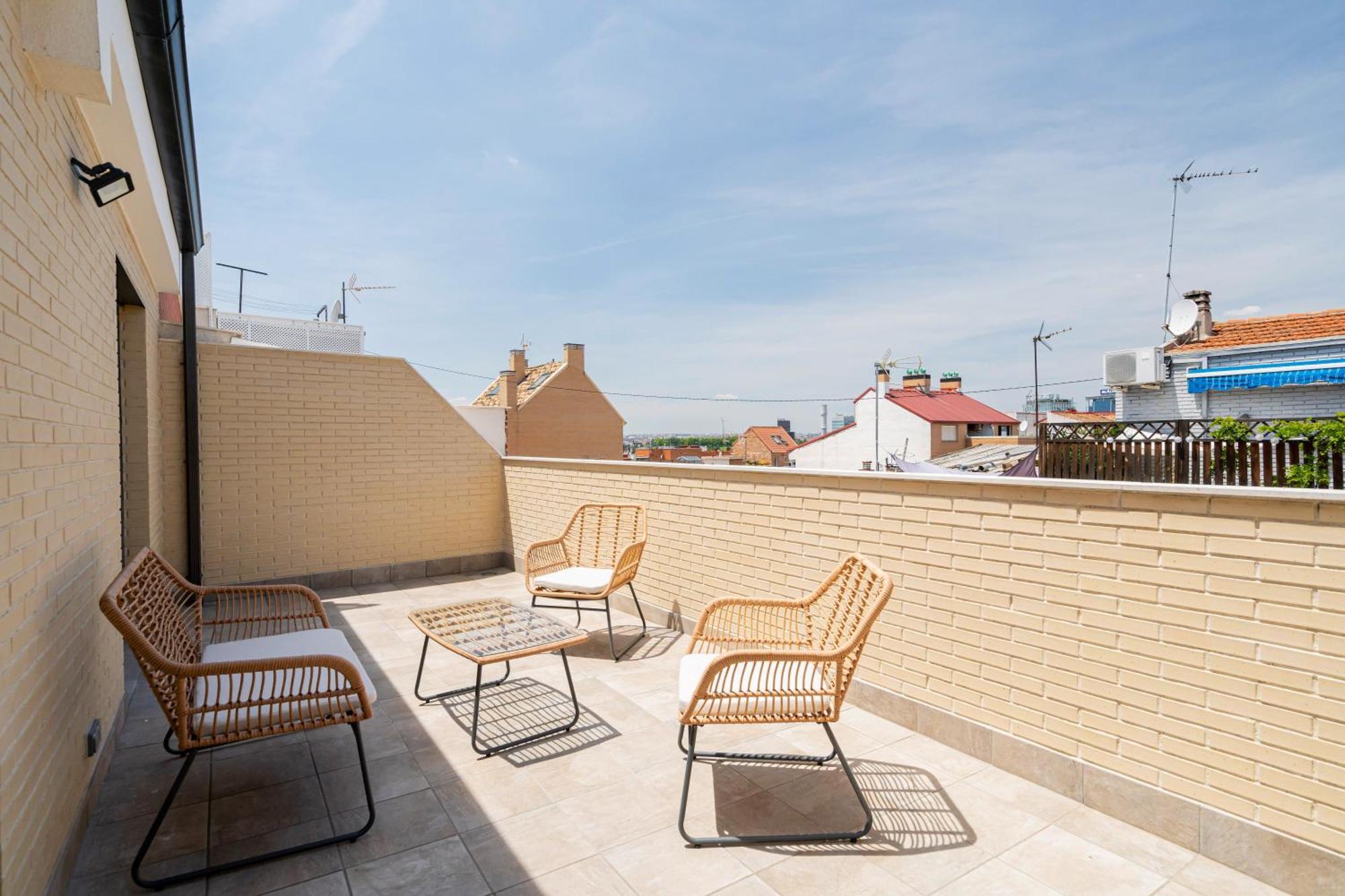 Inteligentes En Vallecas Alquiler Temporal Apartment *
